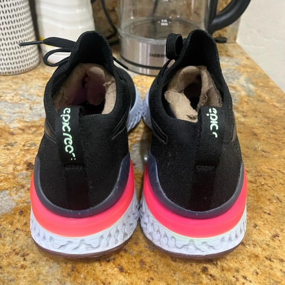 Nike Epic React size 9 - Picture 4 of 9